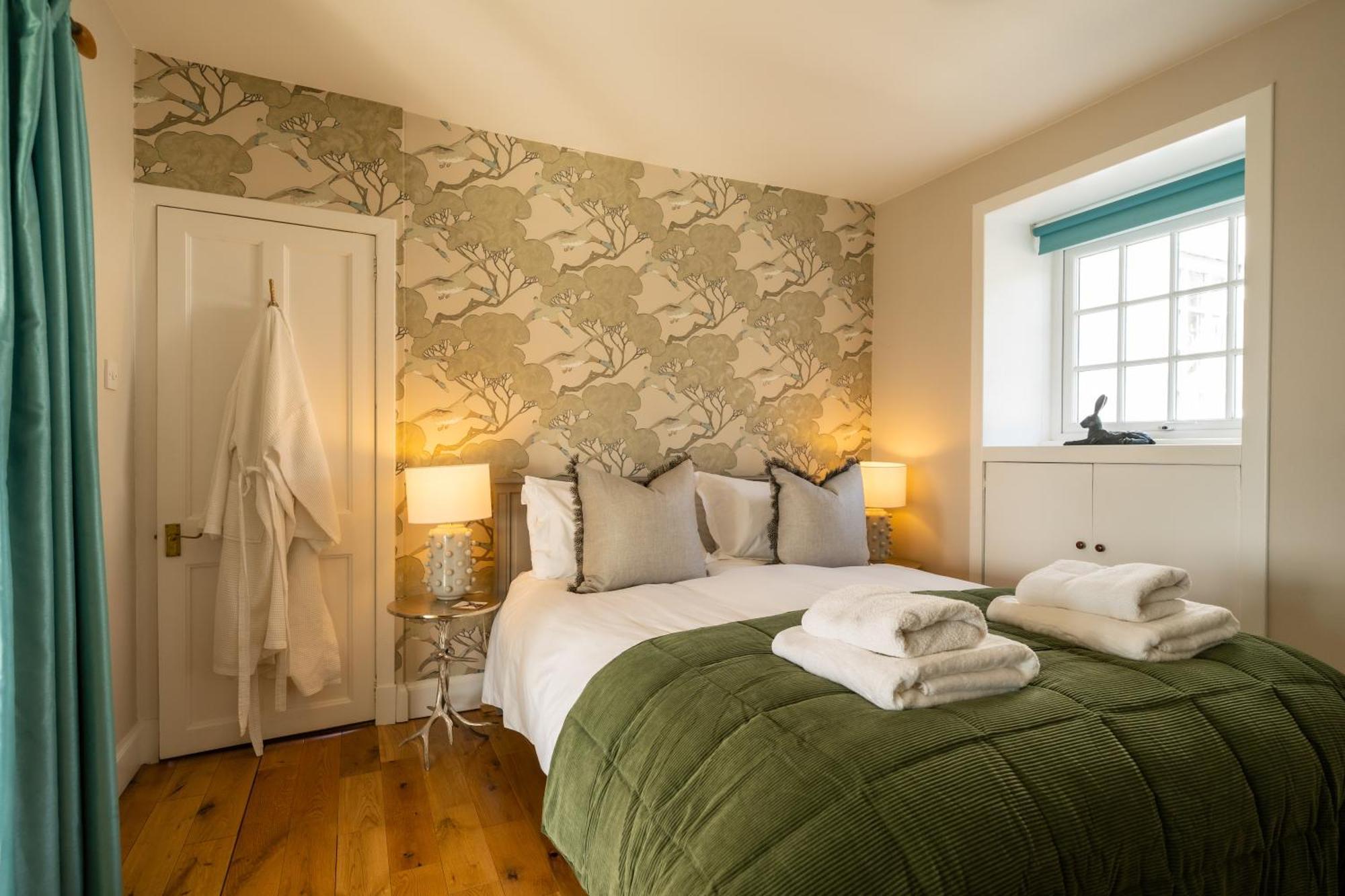 Farm stay Nether Glenny Farm